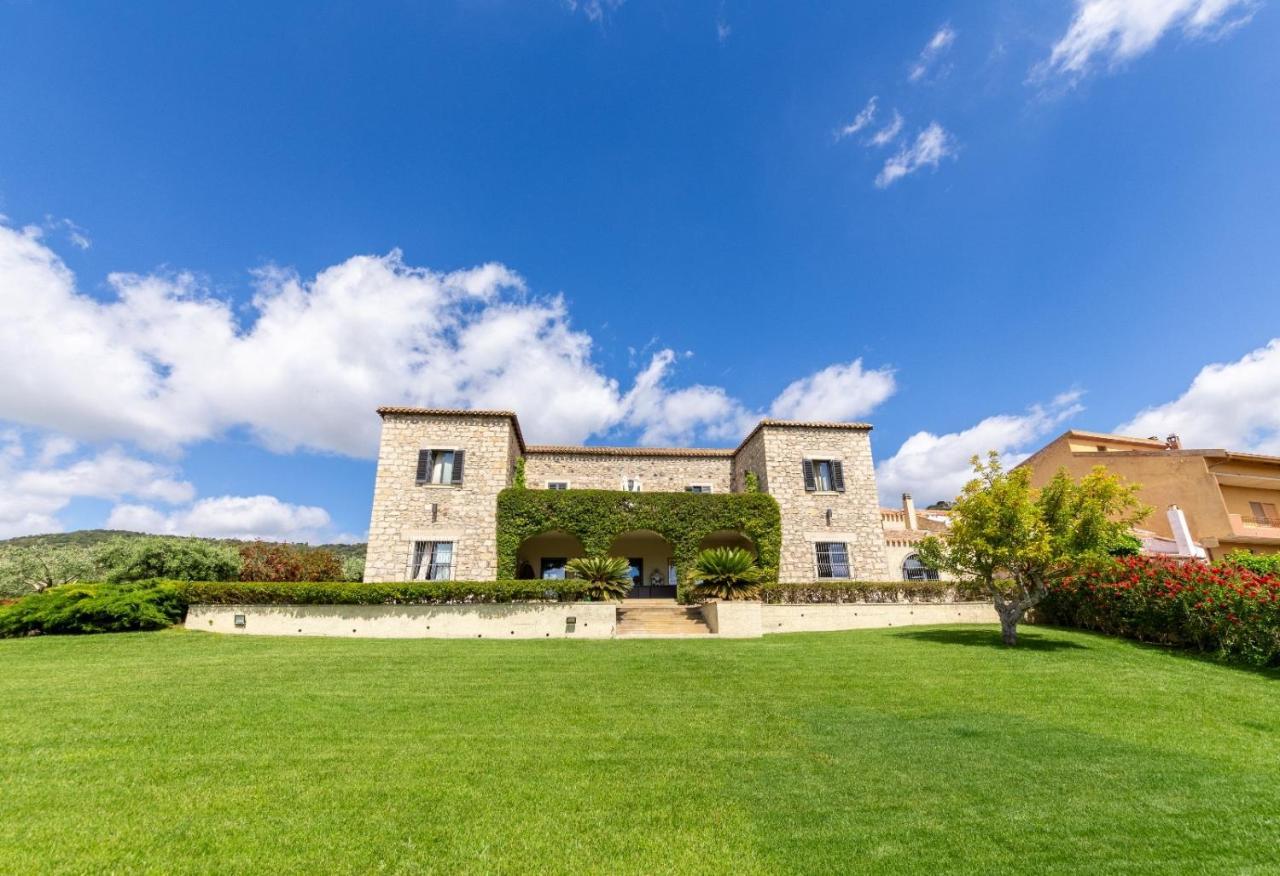 Borgo Antico XIX Sec. Bed & Breakfast Gesturi Exterior foto